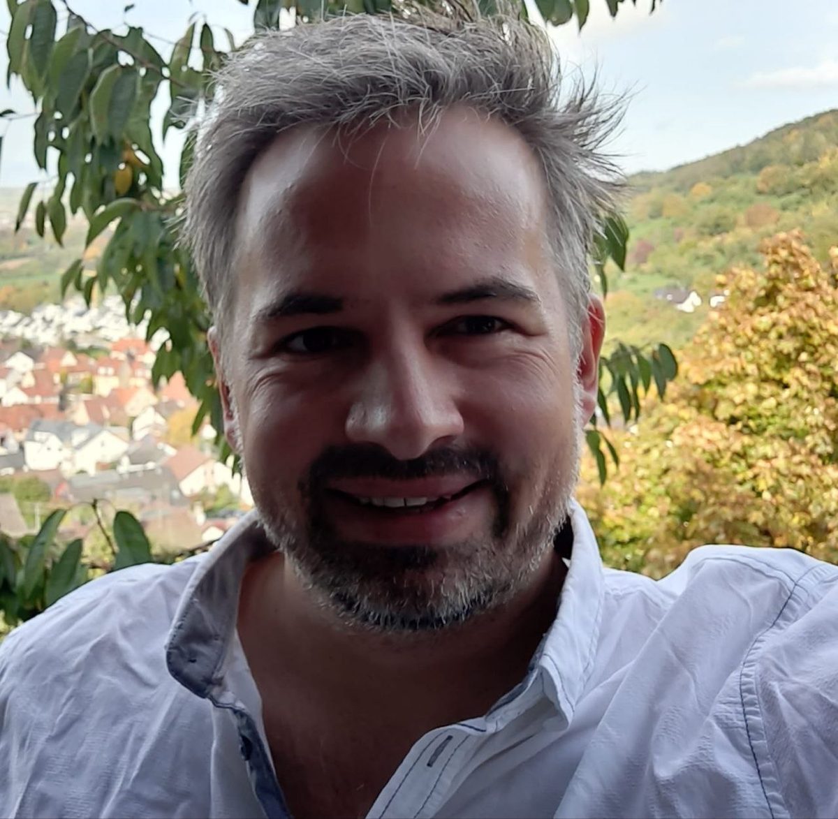 Stefan M. Schneider im Freien